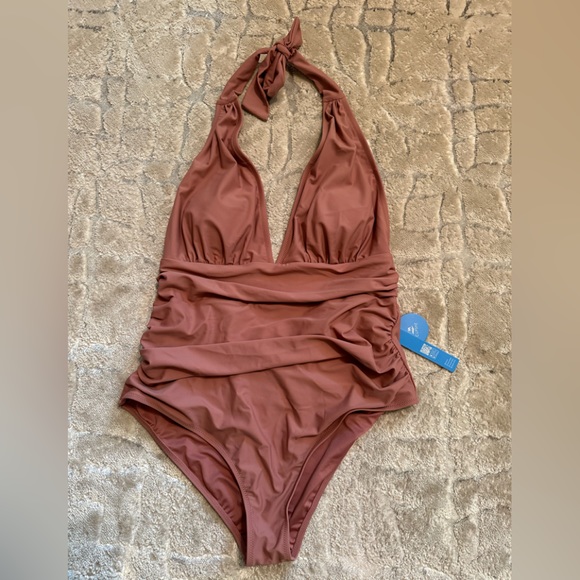 Cupshe - Picture 2 of 3